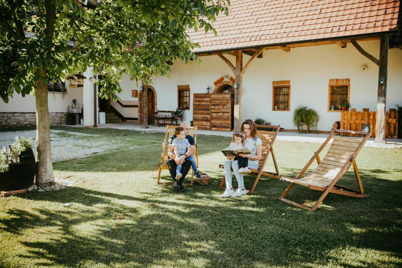 Treehouse Drevesna Hiska Strkovo Gnezdo Ranc Jures Ξενοδοχείο Ljutomer Εξωτερικό φωτογραφία